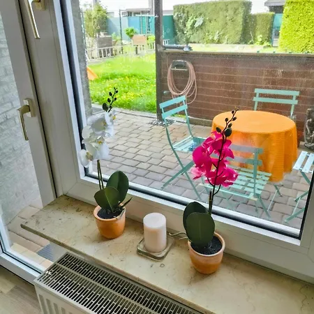 Modern Cozy Apartment, Neighborhood, Good Connectivity Apartman Duisburg