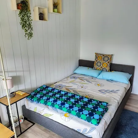 아파트 Modern Cozy Apartment, Neighborhood, Good Connectivity